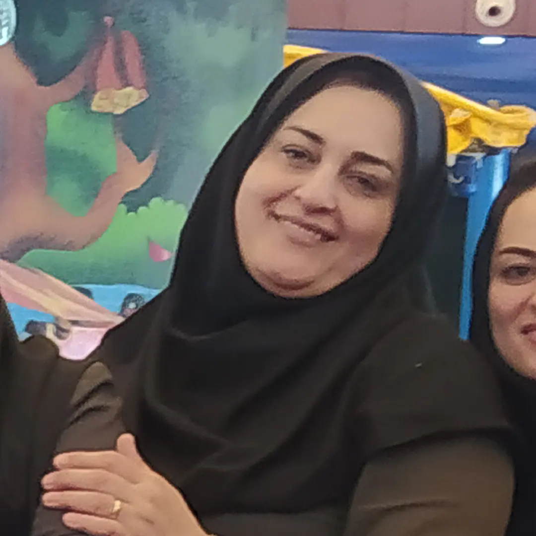 خانم حیدری